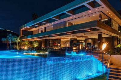 Punger ut for kjendisvilla