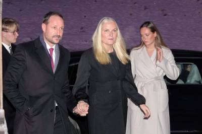 Kronprin­sesse Mette-Marit tar til motmæle