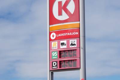 Stor økning i prisen på strøm og drivstoff: Prisene steg 3,6 prosent i mars