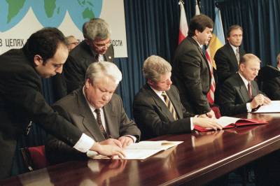 Garantien fra 1994 viste seg verdiløs. Vil USAs Ukraina-plan bli annerledes?