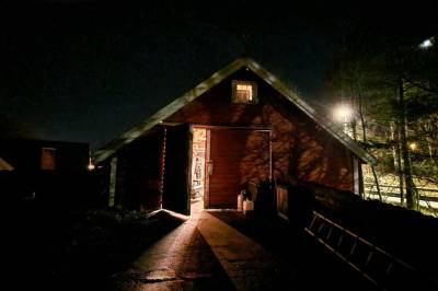 Får bot for ulovlige låve-fester