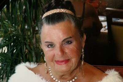 – Bare tull at du ikke kan kle deg fint som gammel