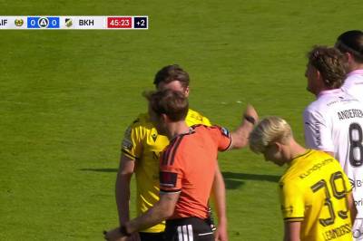 Axel Noren med rødt kort