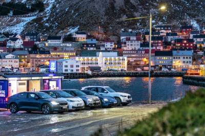 Over 100 kommuner nådde helelektrisk nybilsalg i 2025