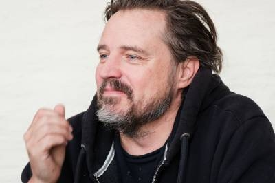 Han drar på en spesiell kamerattur hvert år: – Vi snakker ikke så mye