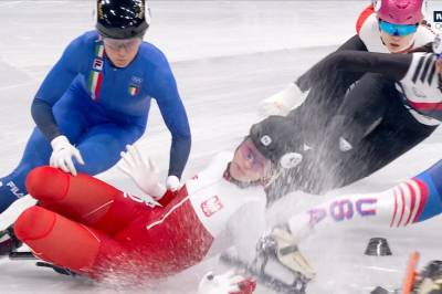 Skrekkulykke for kortbaneskøyteløper  - får skøyte mot øyet