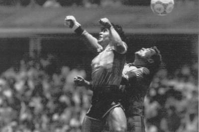 Forventer å selge Maradona-ball for svimlende pris