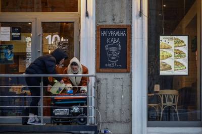 Kun syv av 112 strømaggregater sendt til Ukraina. Nå tar regjeringen grep.