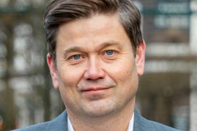 – Jeg jobber hardt for å få minstemann til å snakke bergensk