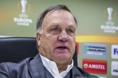 Curaçaos landslagstrener Dick Advocaat er stolt av VM-debutet til tross for 7–1-tapet mot Tyskland