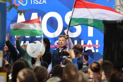 De første prognosene fra Ungarn: Opposisjonen leder