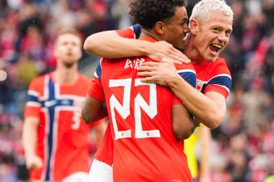 Norges VM-lag knuste Sverige og vant 3-1: – Dere har fortsatt pingpong