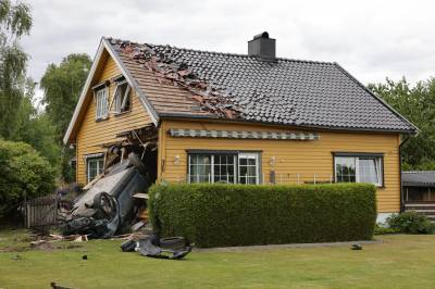 Kjørte inn i hus i Råde: Sjåfør siktet