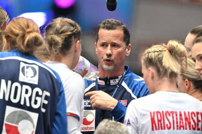 Peker på Gjekstads suksess­grep: – Oser autoritet og selvtillit