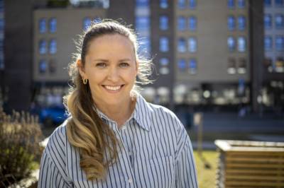 Kjøttboller med ovnsbakte poteter og tahiniyoghurt