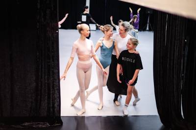 Det startet med datteren. Nå er det blitt hverdagen for hele familien.