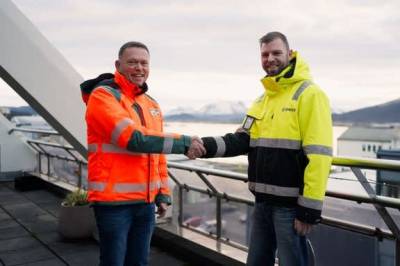 width=device-width, initial-scale=1