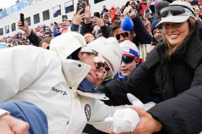 Posterboy i USA: – Tatt helt av