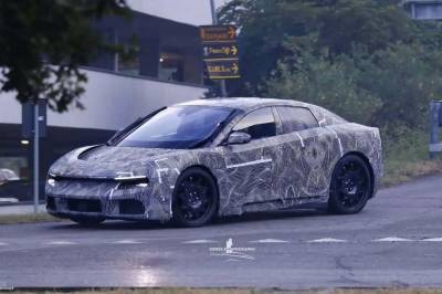 Ferrari Luce fortsetter å være kontroversiell - nå på grunn av sine massive vindusviskere