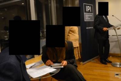 Riksadvokaten varslet FBI om unge, østeuropeiske kvinner som fikk jobb i Rød-Larsens tankesmie