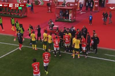 Se høydepunktene: Dramatikk da Egypt slo Sør-Afrika