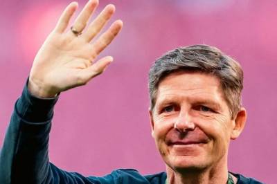 Sparker Robin van Persie på søndag – kaster seg inn i kamp om Oliver Glasner på mandag