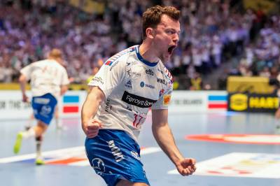 Færøyenes håndballfest fortsetter – herjet i historisk seier