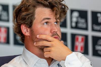 Gigatabbe av Carlsen – tredje strake Norway Chess-kamp uten seier