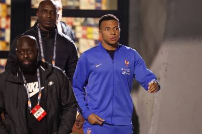 Mbappé til undersøkelser etter smellen - har fått svar