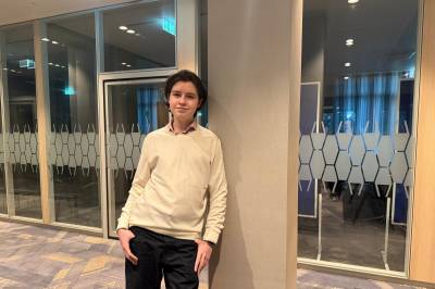 Laurent (15) tok doktorgrad: – Jeg vil skape supermennesker