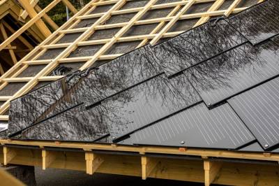 Solcelle-selskap gikk konkurs: – Må bruke gulrot i stedet for pisk