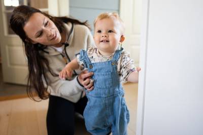 Anette er livredd for at 1-åringen skal bli kvelt: – Vi snur oss ikkje vekk frå henne