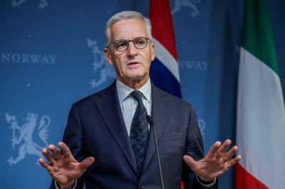 Jonas Gahr Støre sier han har senket inntektsskatten med 16 milliarder. Men stemmer det?