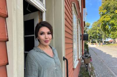 Noor (44) åpner ny salong: – Det er så vakkert i Gamlebyen
