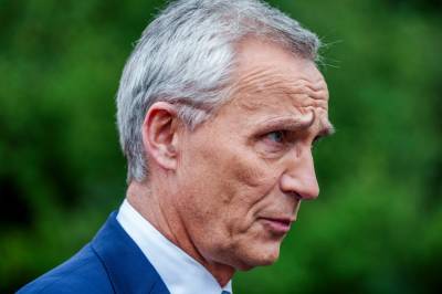 Internasjonale eksperter advarer Jens Stoltenberg
