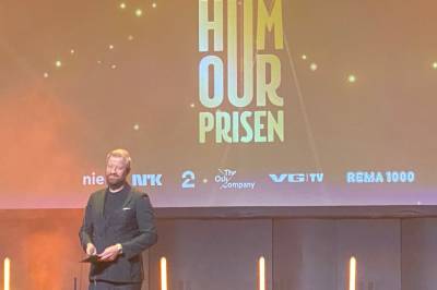 Humorprisen 2025: «Evig singel» stakk av med første pris