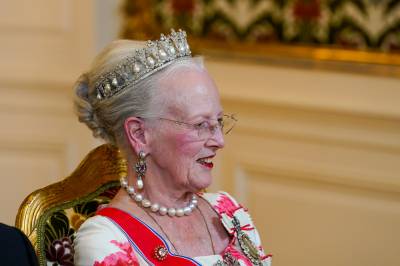Dronning Margrethe innlagt på sykehuset igjen