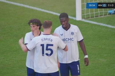 Merlin Rohl scorer mot Hamburger SV