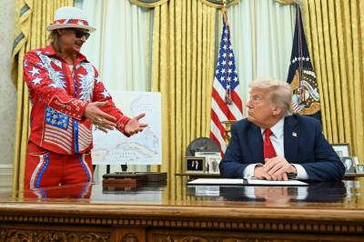 Kid Rock og tre countryartister klare for Maga-sidens alternative Super Bowl-show