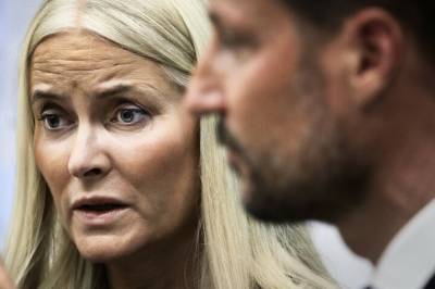 - Stoler på Slottets e-post-forklaring