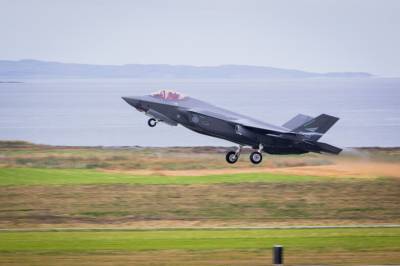 Fem land skal dele på kampflyet F-35