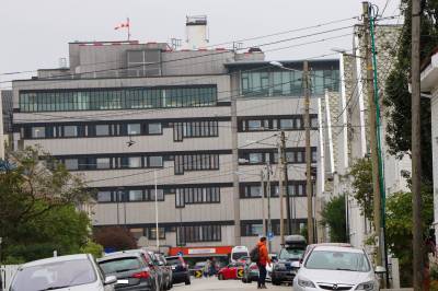 Parkeringsutfordringene ved Haugesund sjukehus må tas på alvor av de ansvarlige