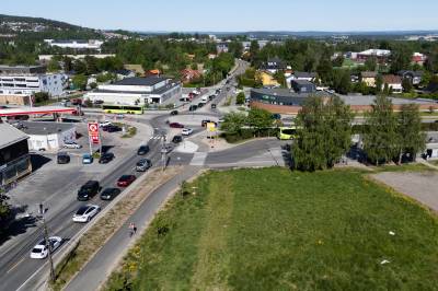 Utenom eller gjennom - stor forskjell for Skedsmokorset!