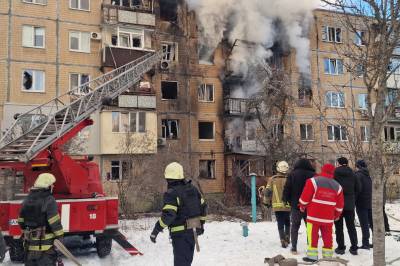 Massive angrep mot Ukraina like før forhandlingar