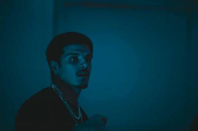 Vil skrive bok om egen krise