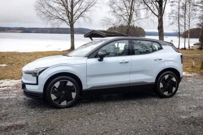 Advarer EX30-eiere igjen: Nå om lading innendørs