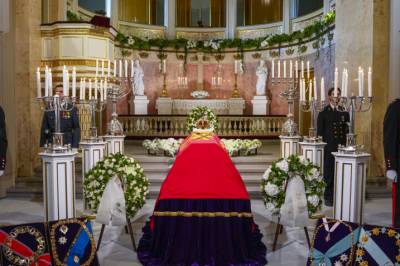 Her er båren i Slottskapellet