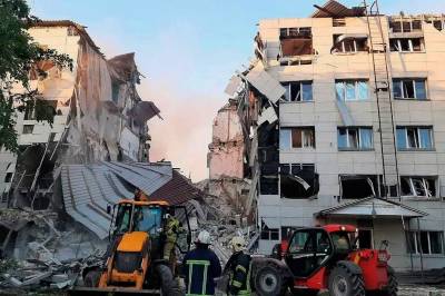 Putin beskylder Ukraina for angrep på hybelhus i Luhansk