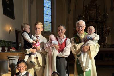 Eline (33) og Sondre (25) skulle ikke ha så mange barn. Så kom de på løpende bånd; først Tilje, så Odine, Silas, Malte og Milea: – Er dette galskap?