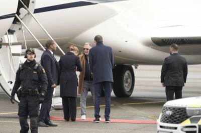 Trumps spesialutsending Steve Witkoff har landet i Norge
